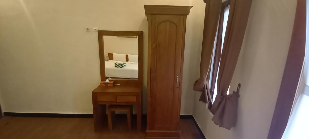 D'Lebah Homestay Nusa Penida Exterior foto