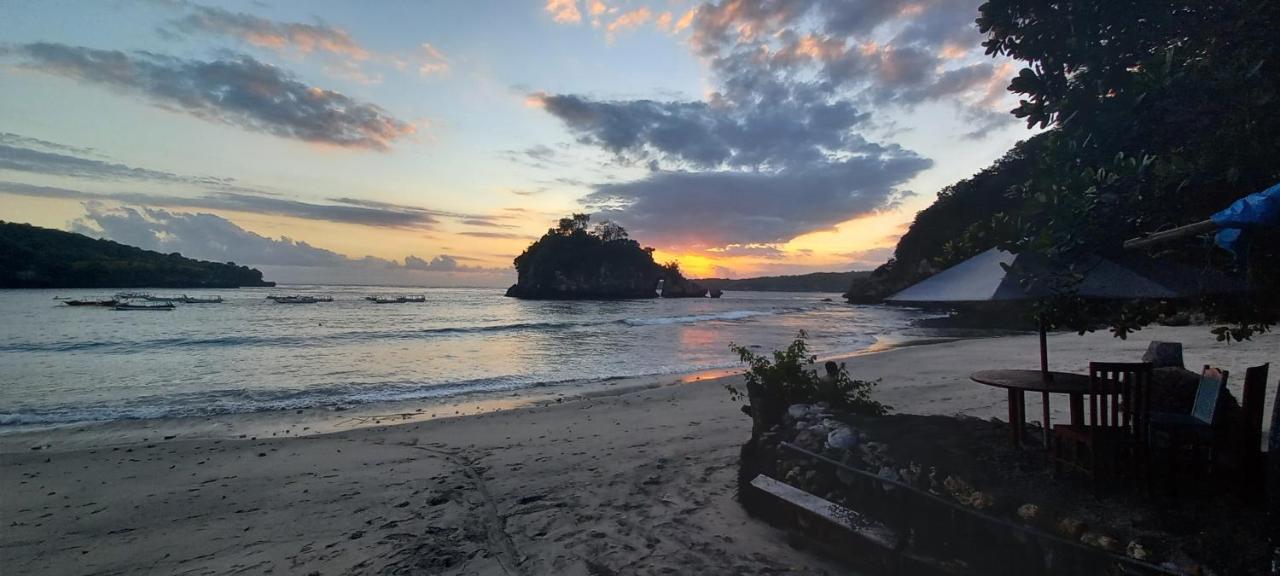 D'Lebah Homestay Nusa Penida Exterior foto