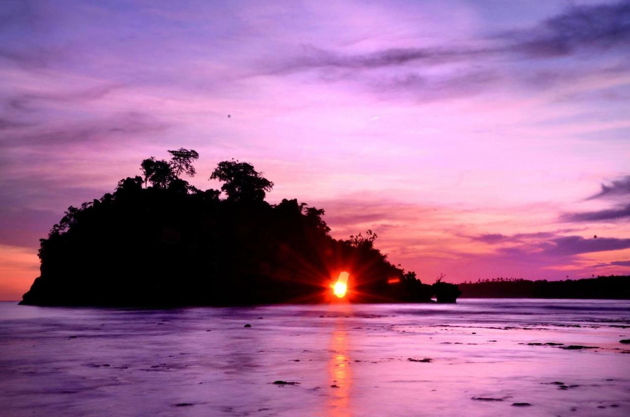 D'Lebah Homestay Nusa Penida Exterior foto